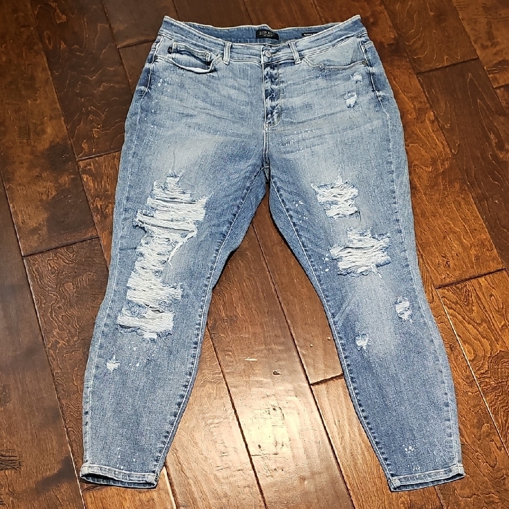 Judy Blue 18W Skinny Distressed Blue Jeans NWOT